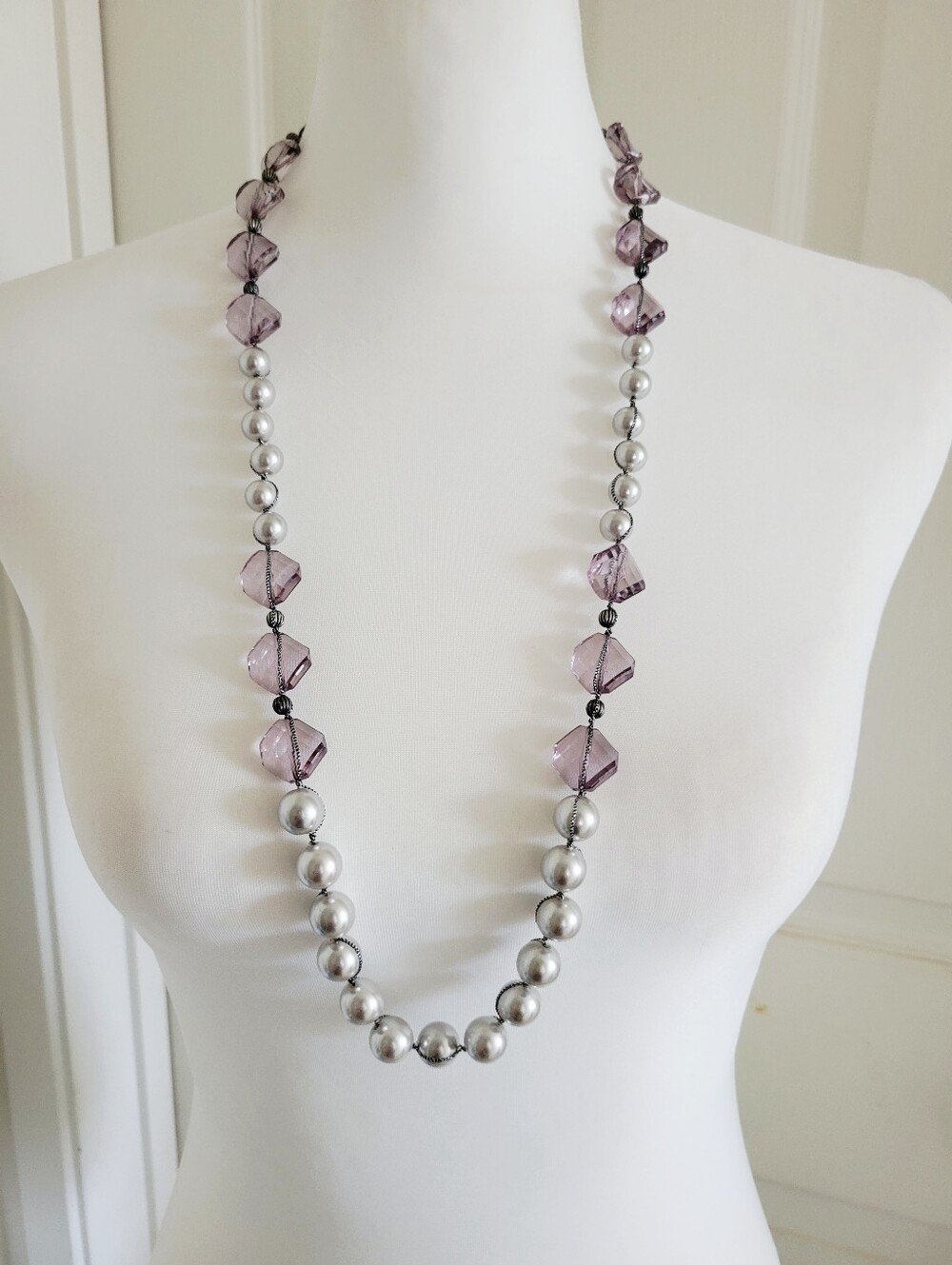 LOFT | Long Elegant Silver Tone Lavender Crystal & Faux Pearl Necklace - Picture 4 of 9